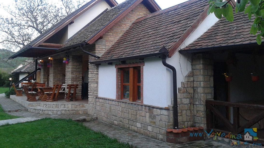 ILKIĆEV KUĆERAK U SREMU - Vrdnik
