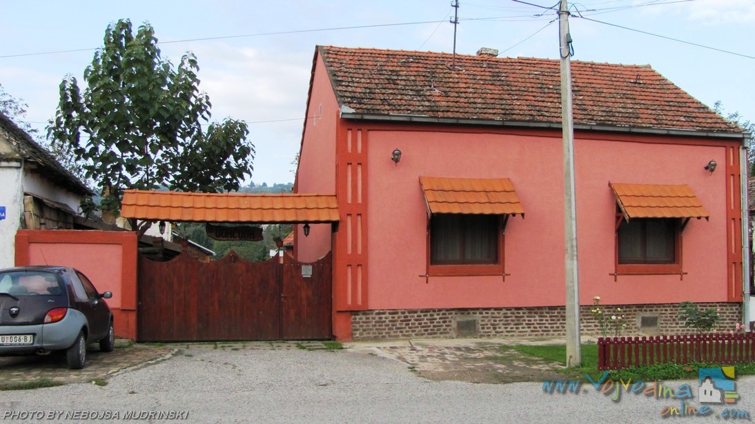 SMEŠTAJ 